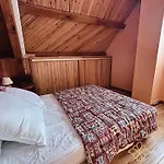Maison 10 Personnes En Vallee D'ossau, 2 Wc, 2 Salles De Bain Vakantiehuis Gere-Belesten