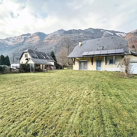 Maison 10 Personnes En Vallee D'ossau, 2 Wc, 2 Salles De Bain Gere-Belesten
